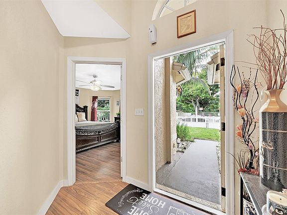 4th image of 2911 NW 9th Place