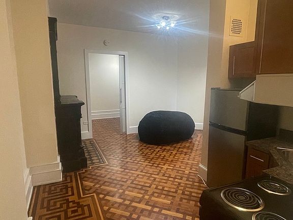 5th image of 64 E 34th St APT 4C