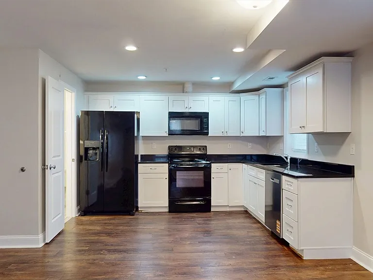 60 Holworthy St #6 — Photo 7