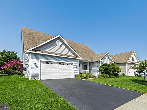 3rd image of 33286 Bayberry Ct