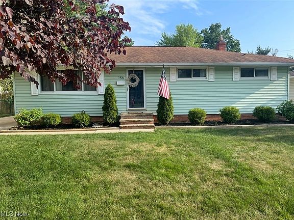 3rd image of 156 Maplelawn Dr