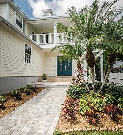 3rd image of 1536 Rosewood St