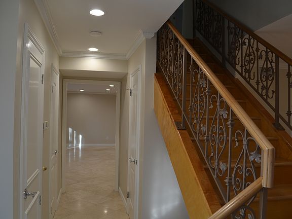 4th image of 3127 Kingridge Way