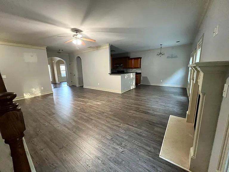 698 Channel Ln — Photo 7