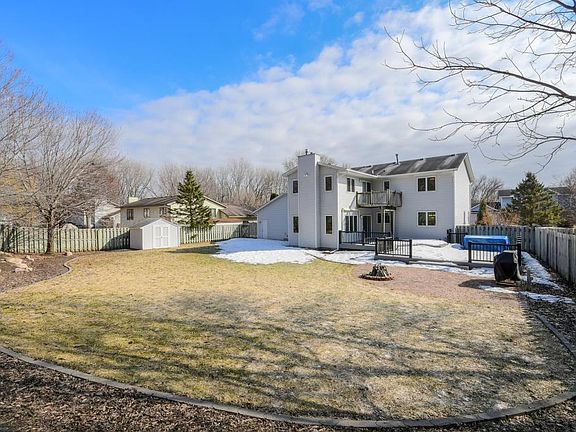 3rd image of 743 Pennington Pl