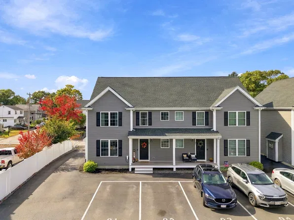 11 Mendon Rd, Attleboro, MA 02703