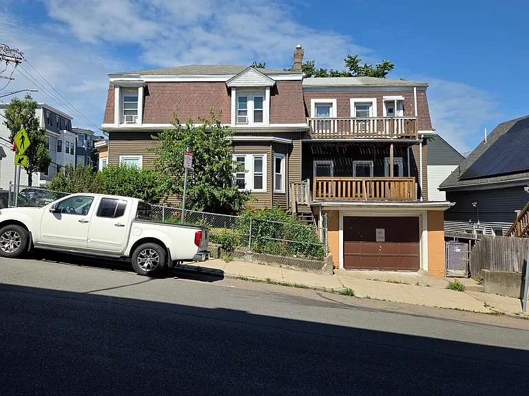 78 Falcon St #2 — Photo 1