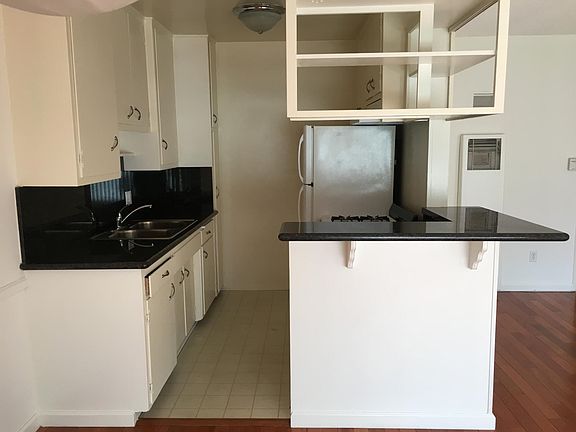 2nd image of 313 S Cochran Ave #3