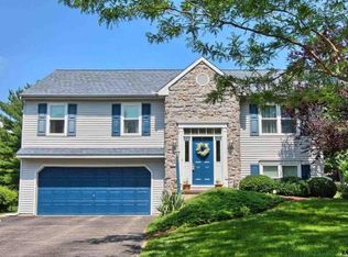 4434 Cedarwood Dr, York, PA 17402