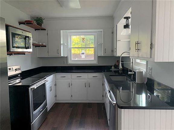 2nd image of 2601 Green Acres