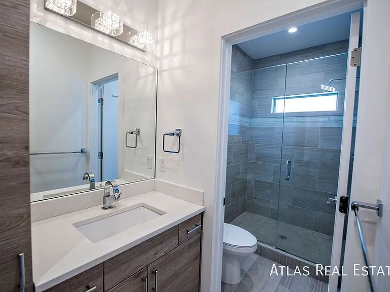 2156 S Sherman St — Photo 22