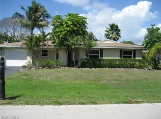 1637 N Hermitage Rd, Fort Myers, FL 33919