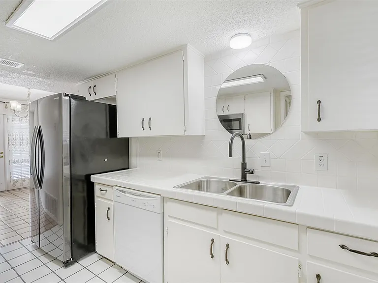 6601 Skycrest Dr — Photo 12