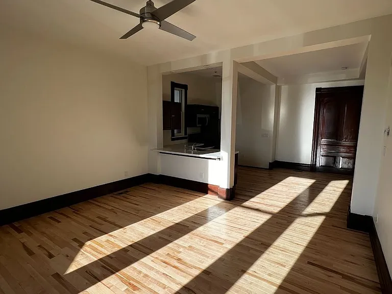 2099 Vermont St — Photo 9