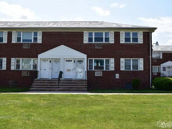 43 Gramercy Gdns, Middlesex, NJ 08846