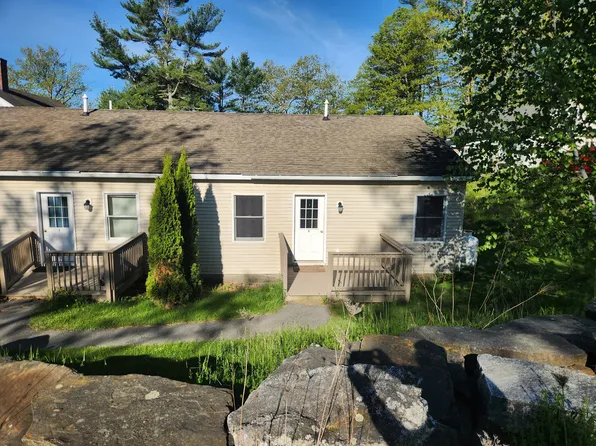 1221 N Main St APT G, Winterport, ME 04496