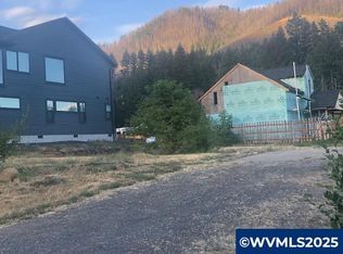 135 Patton St S, Detroit, OR 97342