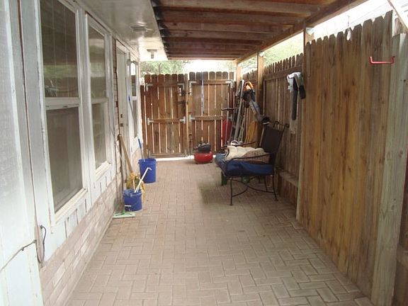 4th image of 2212 N Coyotes Ave