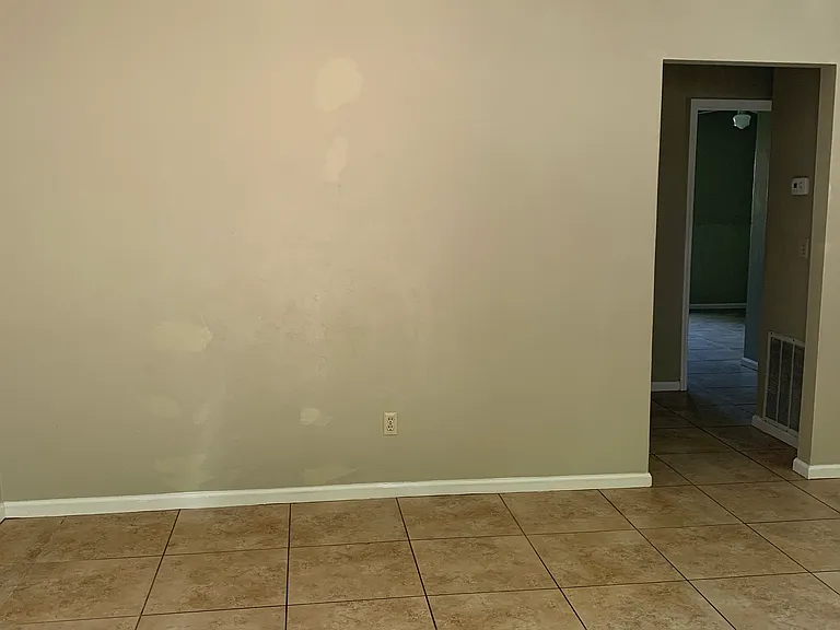 725 Pointe Ct #D — Photo 14