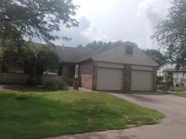 3127 Maple Villa Dr SE, Grand Rapids, MI 49508