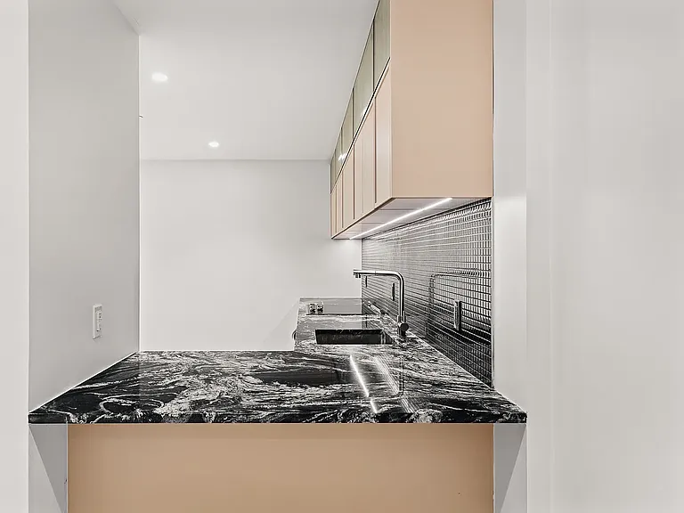 41-01 24th St #Townhouse 1 — Photo 5