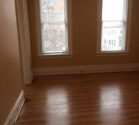 5th image of 142 S Franklin St