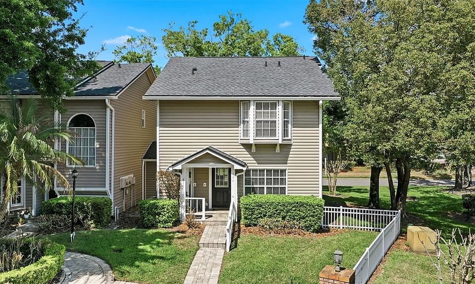 1st image of 6010 SCOTCHWOOD GLEN #111