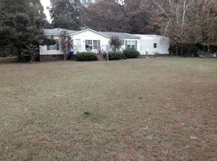1922 James Loop Rd, Manning, SC 29102