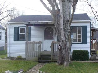 1376 Carman St, Burton, MI 48529