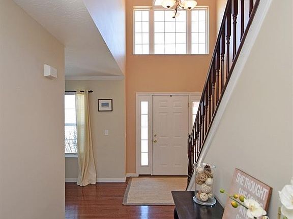 2nd image of 7349 Maple Leaf Ct