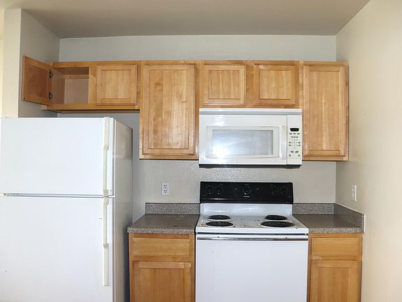 3rd image of 1805 E Overland Rd APT 3824