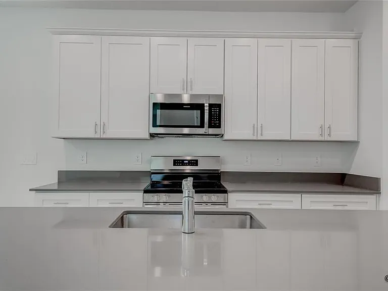 2207 Sweet Honey Ln — Photo 15