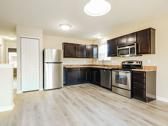 5th image of 2666 Kilmurray Dr