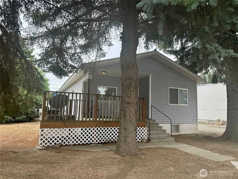 1st image of 211 W Main Street
