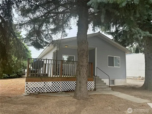 211 W Main Street, Almira, WA 99103