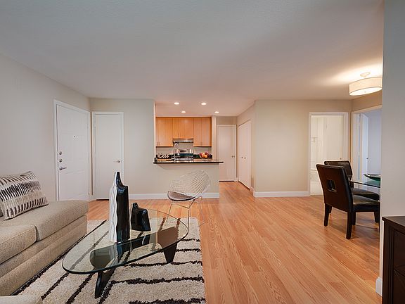 4th image of 11134 Sunburst Ln #11142-H