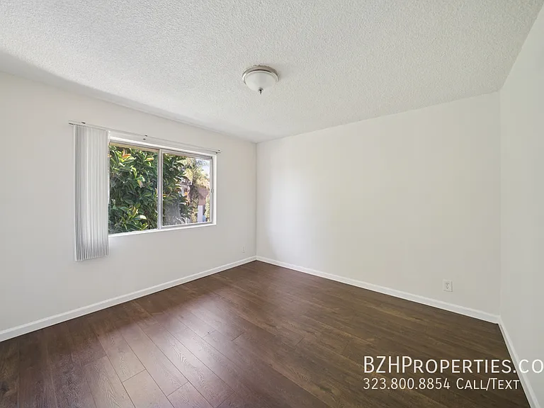 2038 S Holt Ave #16C — Photo 10