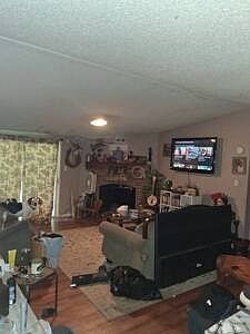 3rd image of 413 Caldwell Rd