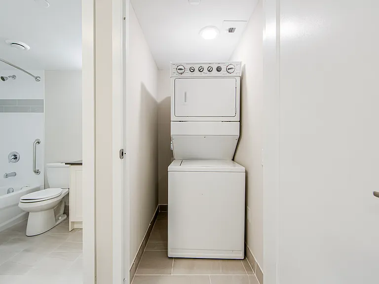 130 Parkway Forest Dr — Photo 5