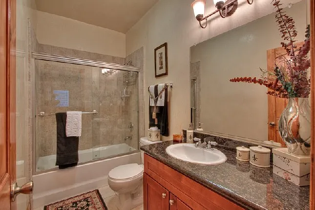 977 Creekwood Dr — Photo 15