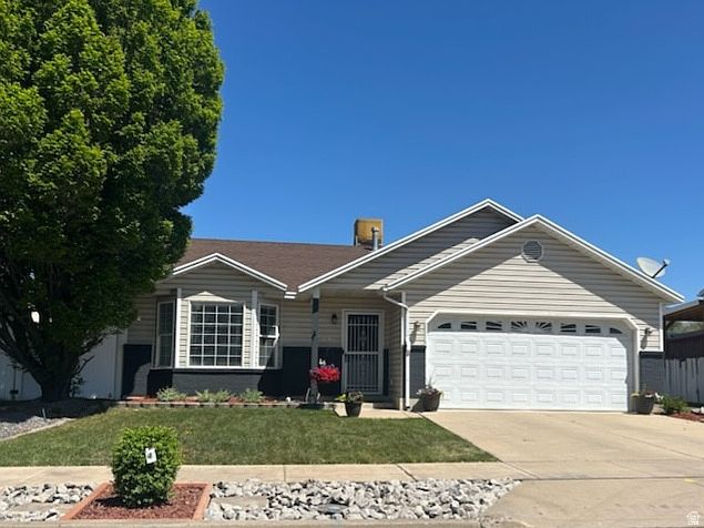 1st image of 214 Meadow View Dr