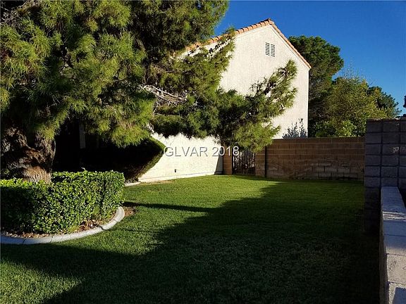 3rd image of 9833 Biscayne Ln
