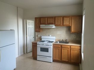 450 Carlton Ave APT 2, Bethlehem, PA 18015