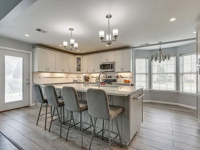 2220 Jo Ann Dr — Photo 10
