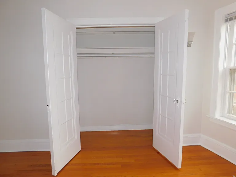429 Linden Ave #J2 — Photo 3
