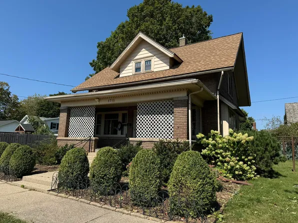1715 8th St, Monroe, WI 53566