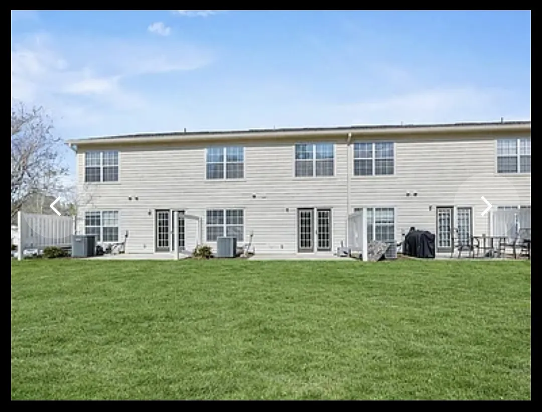 Townhouse in Crestview, FL — Photo 2