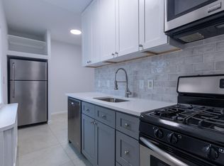 1010 Pine St #3R, Philadelphia, PA 19107