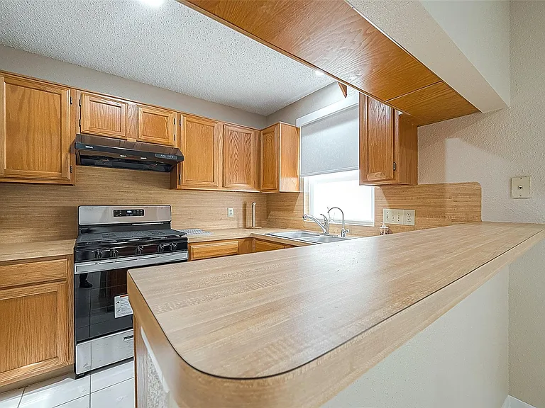 3231 E Heatherock Cir — Photo 14