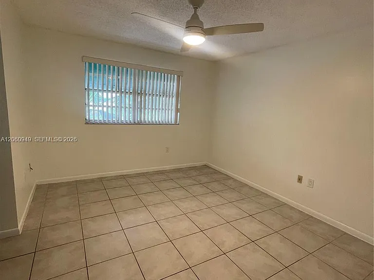 12370 SW 52nd Pl — Photo 20